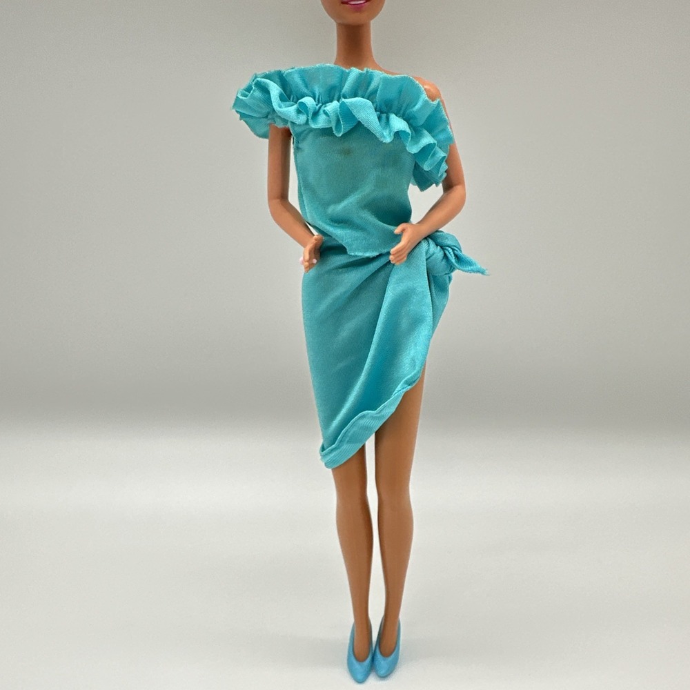 Vintage Barbie Fashion Fun #2086 Turquoise One Shoulder Dress Heels Mattel 1985